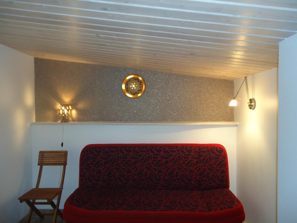 Homestay Roja Wilno Zewnętrze zdjęcie